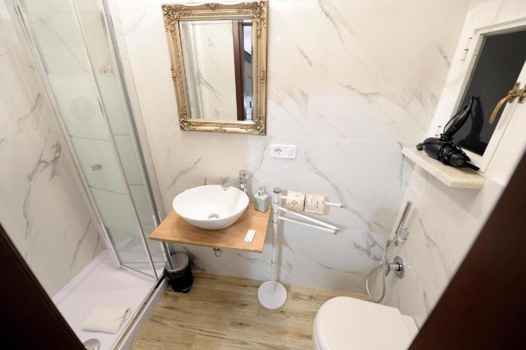 K'Alma Apartment Colosseo - Leopardi 로마 외부 사진